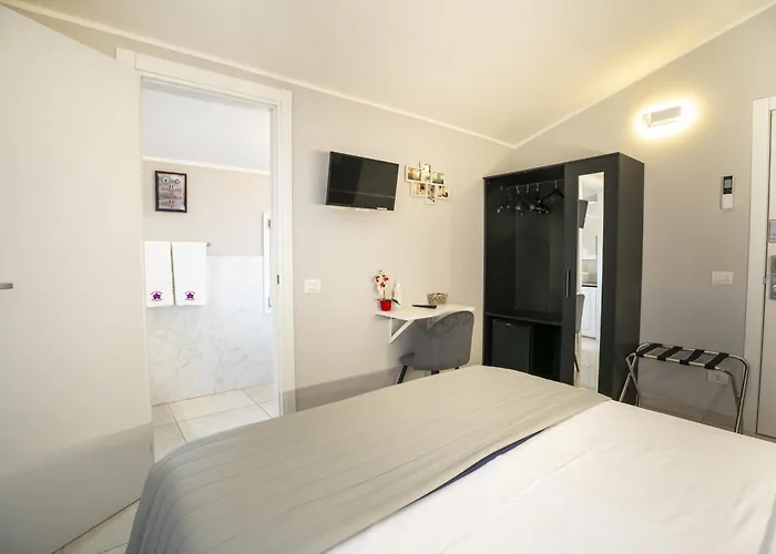 Orchidea For Tourists Hesperia Hosp * Modena