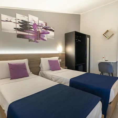 Orchidea For Tourists Hesperia Hosp בית הארחה *