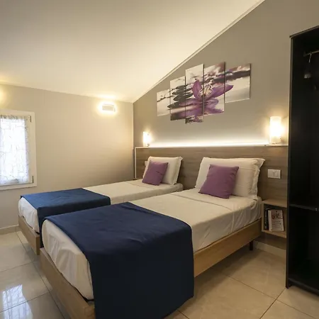 Orchidea For Tourists Hesperia Hosp בית הארחה *
