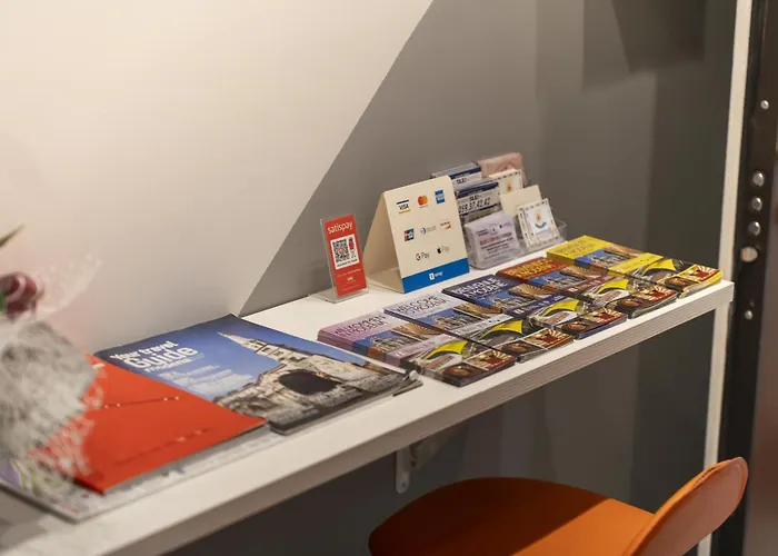 Pensión Orchidea For Tourists Hesperia Hosp Módena